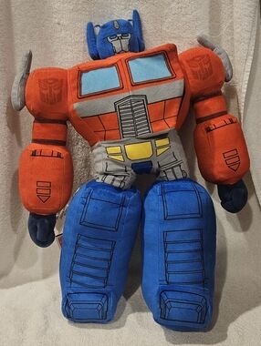 TRANSFORMERS PLUSHIE
